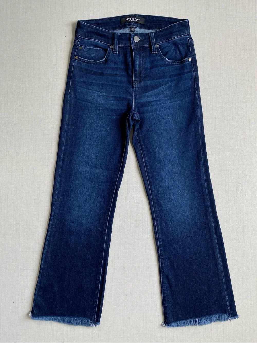Liverpool Los Angeles Dark Wash Raw Hem Crop Flare Jeans Size 2/26